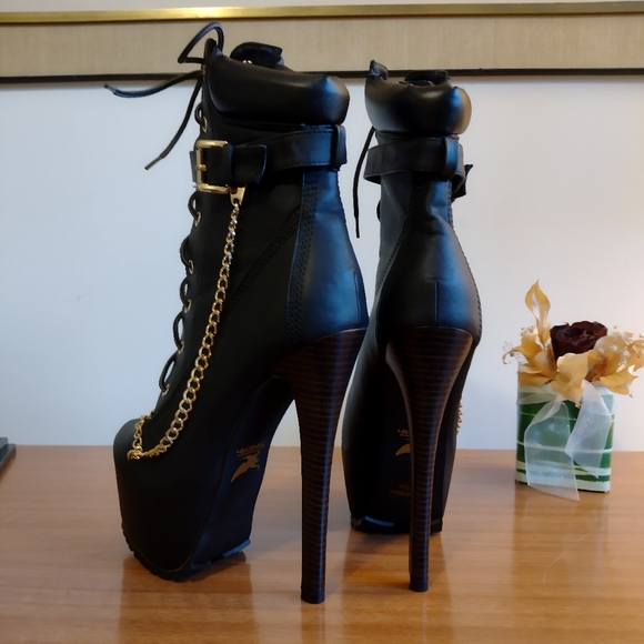 Sheikh Platform lace up booties - Picture 6 of 10